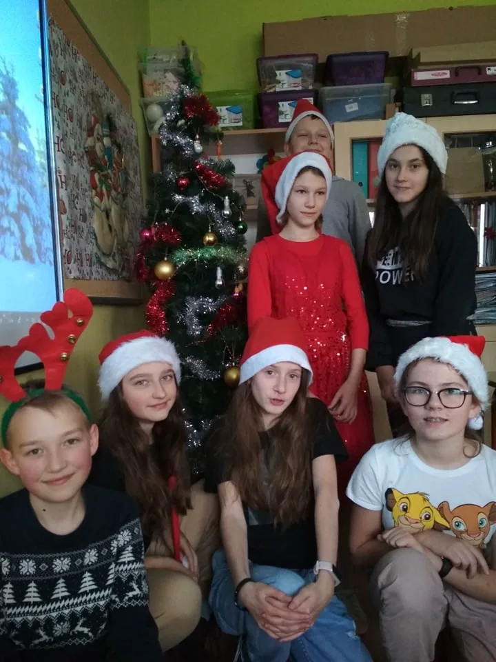 263287233 3334435906783498 6720677754781666412 n