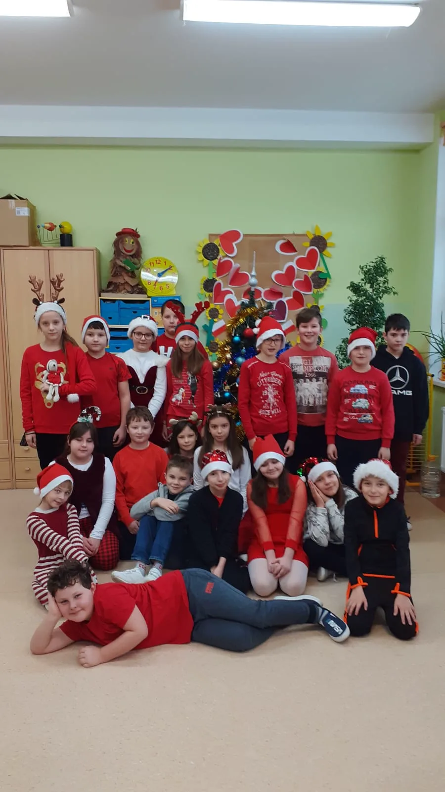 PHOTO 2021 12 06 18 38 03