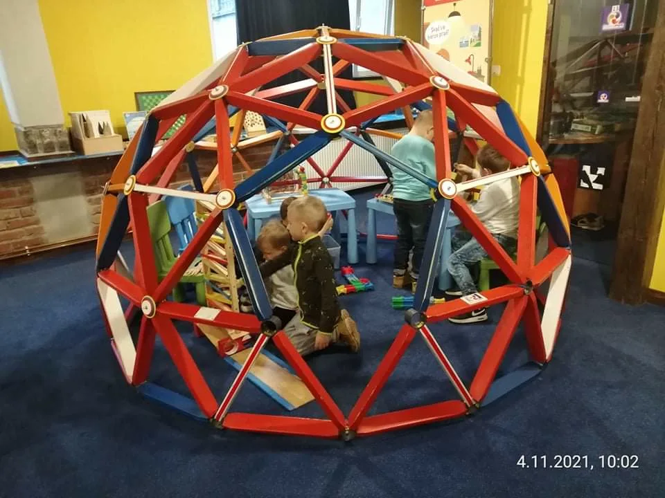 PHOTO 2021 11 04 20 42 20 2