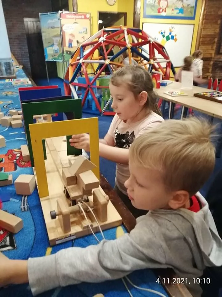 PHOTO 2021 11 04 20 42 20 3