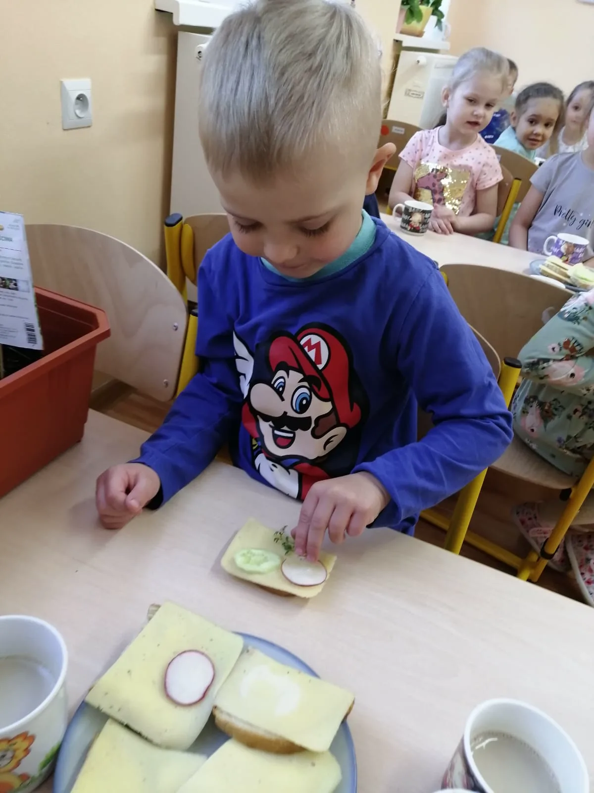 87f481b7 ec45 4060 ba72 07f9071b16be