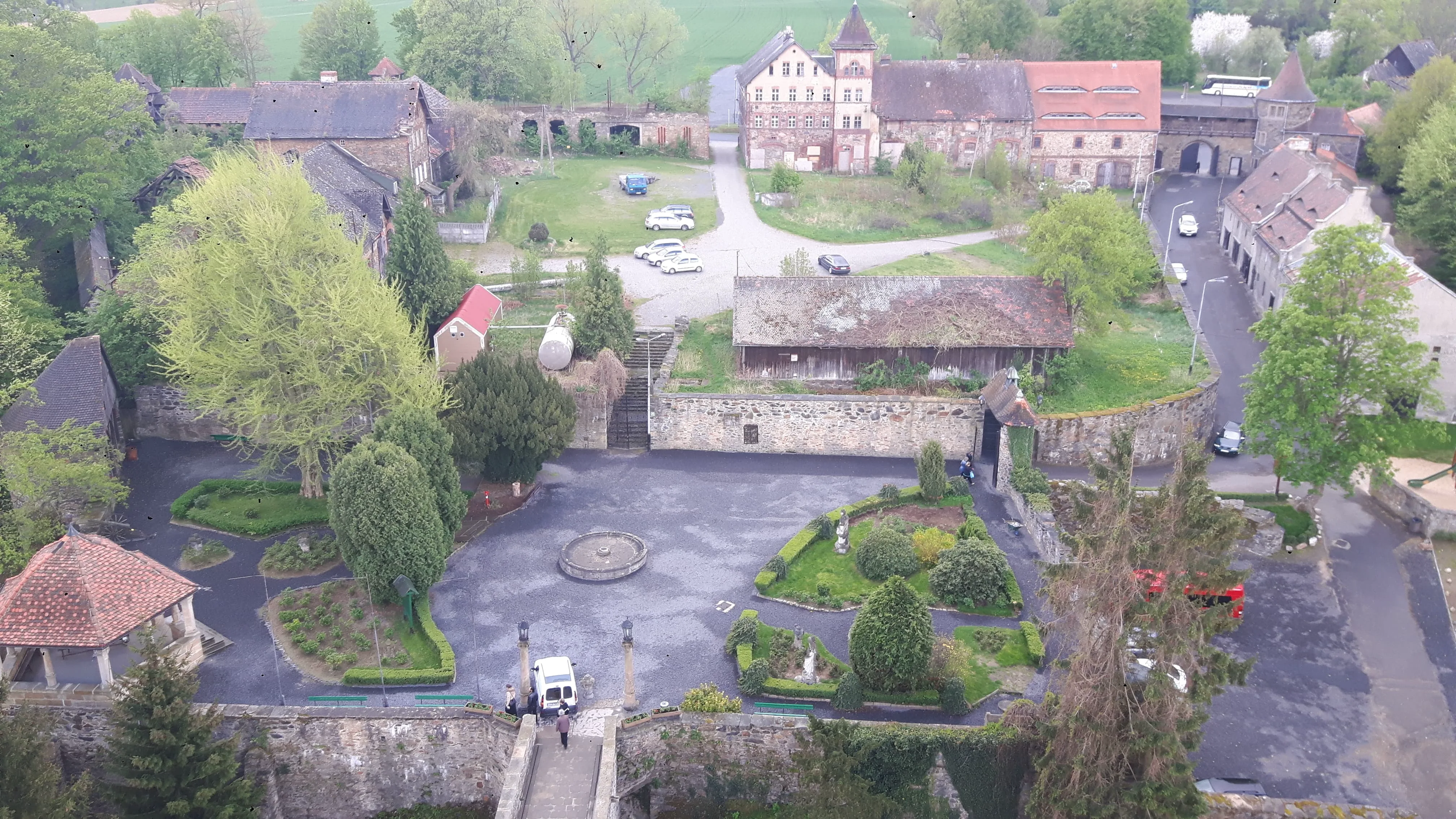 31706408 1576163249149364 5077016197048827904 n