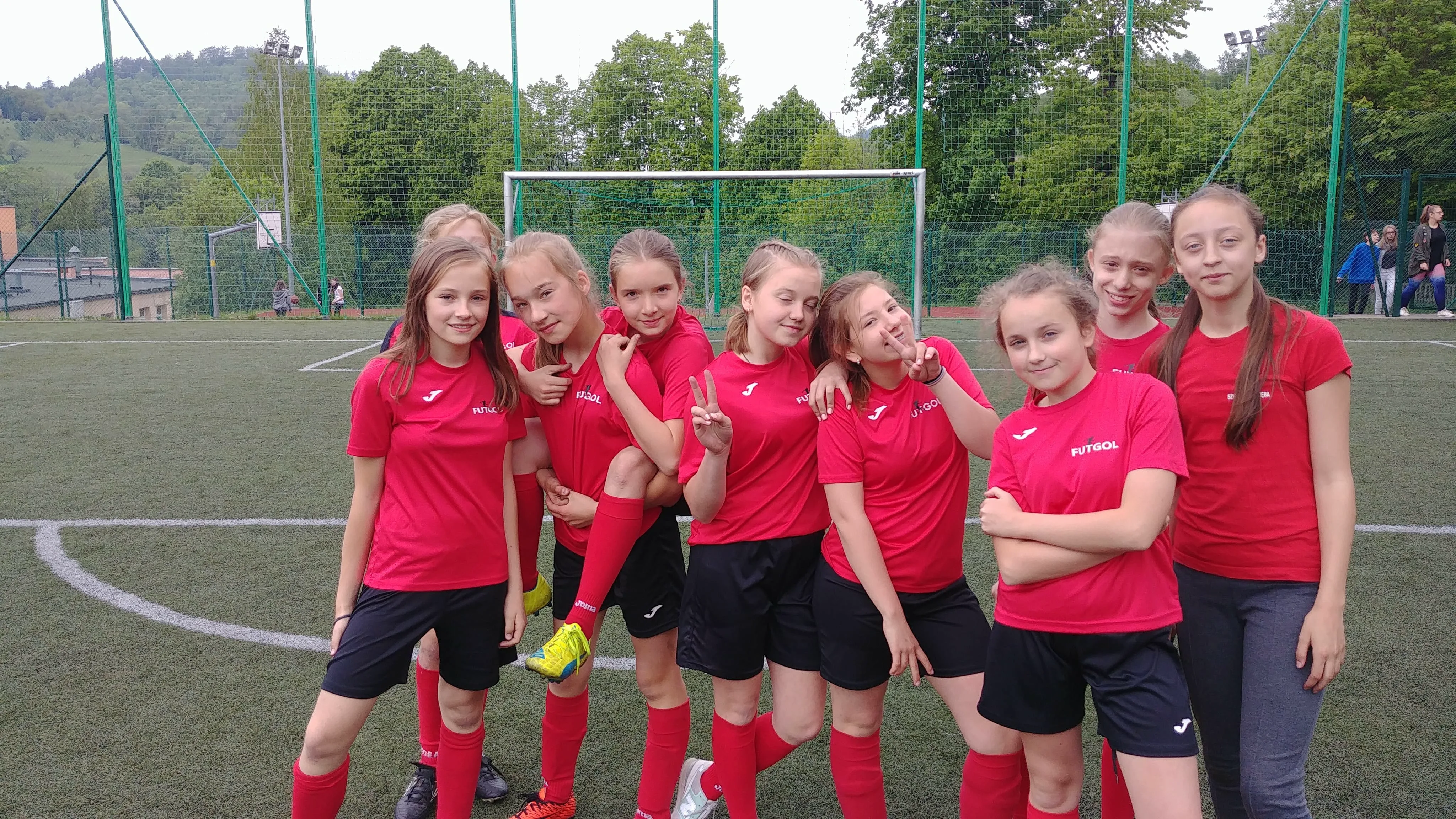 32153187 1751528418277306 3152576389777981440 n