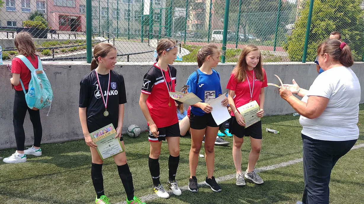 34398681 1780708348692646 8124257891122151424 n