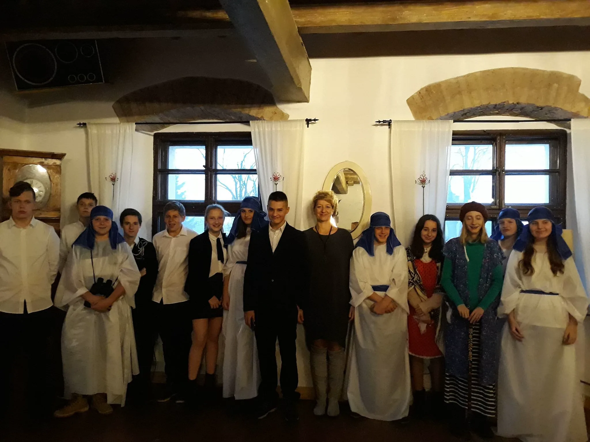 „Występ klasy 8 c w Karczmie Kamiennej”