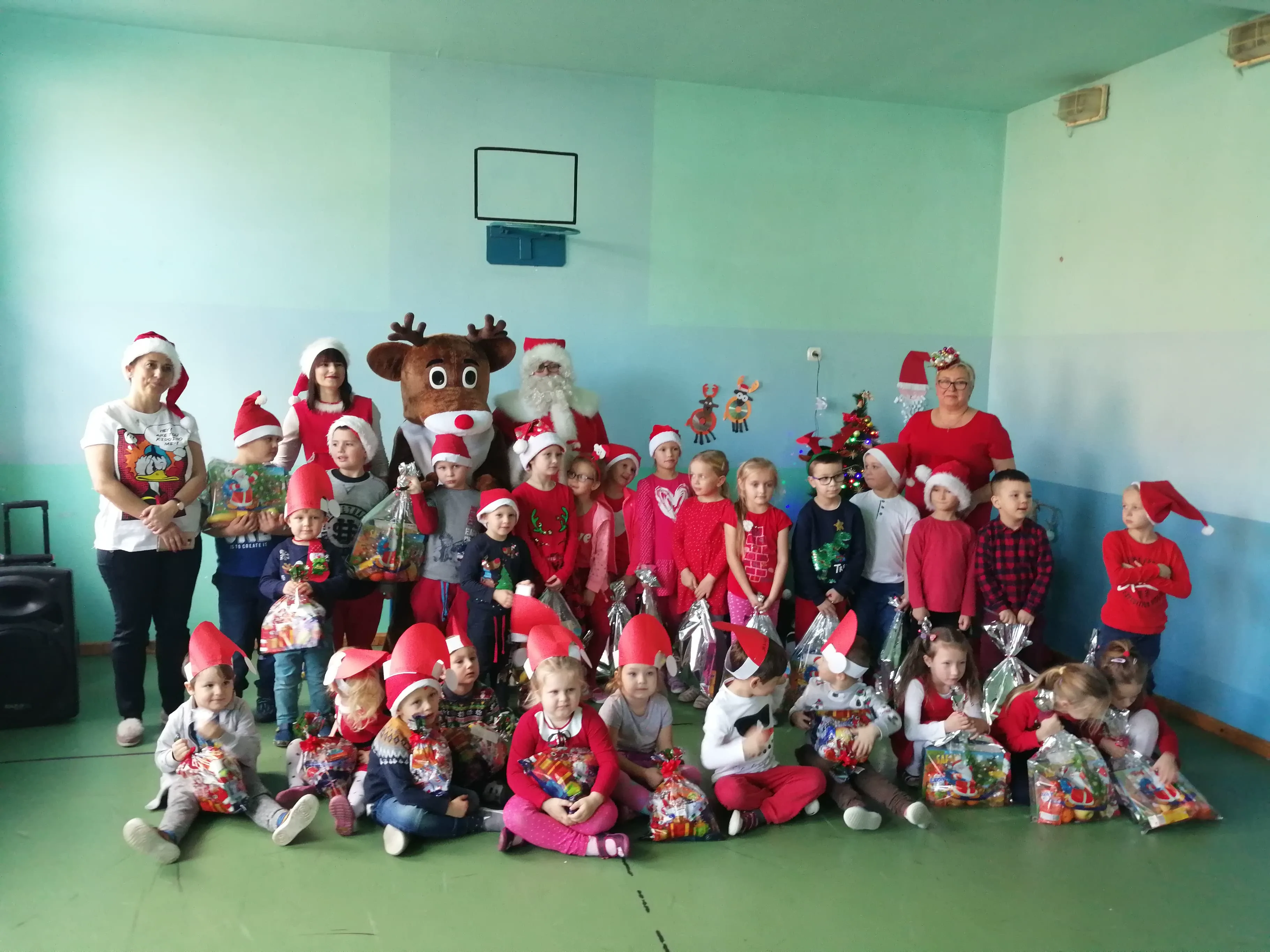 Mikołajki w szkole w Witkowie