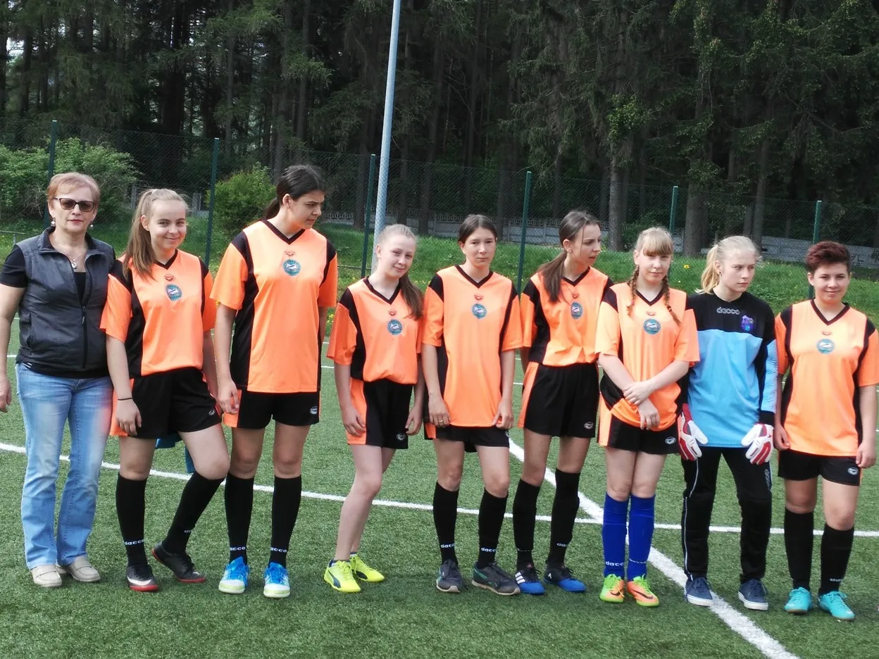 Turniej piłki nożnej w ramach Igrzysk Młodzieży Szkolnej w Boguszowie - Gorcach