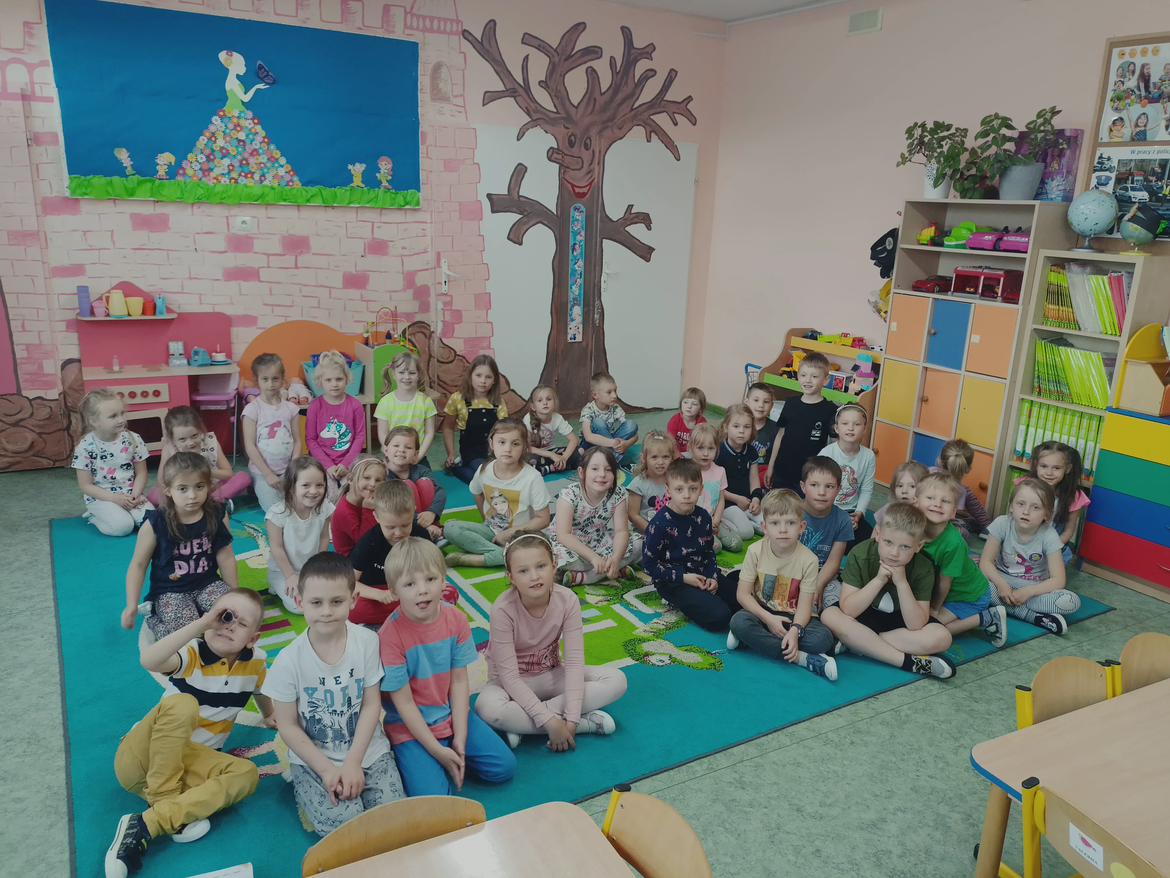 „Kiedy śmieje się dziecko, śmieje się cały świat”