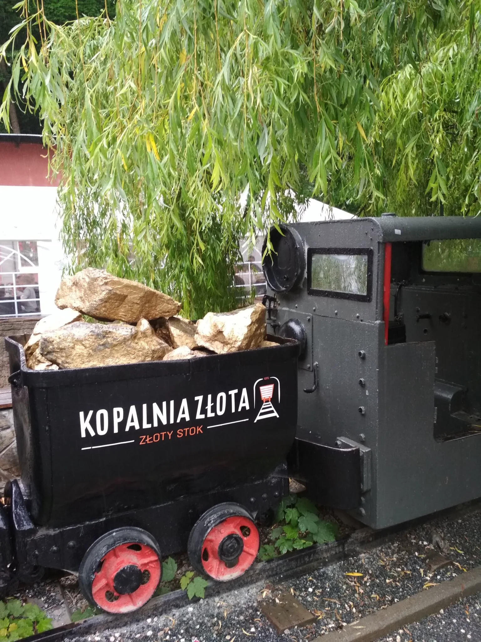 285547588 549144909922872 764726891792556483 n copy