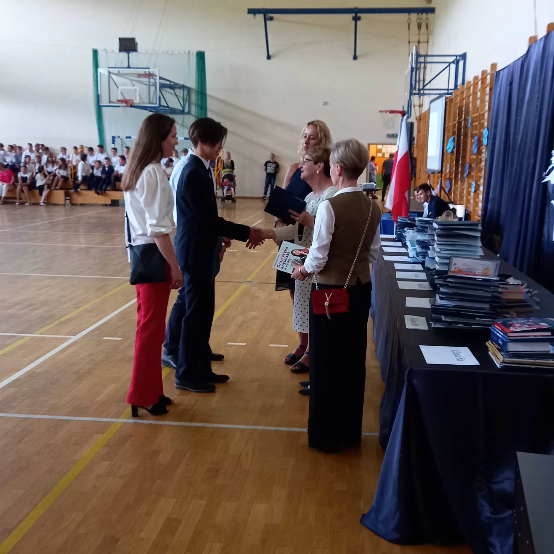 353763385 610111644437710 1306759107740305681 n