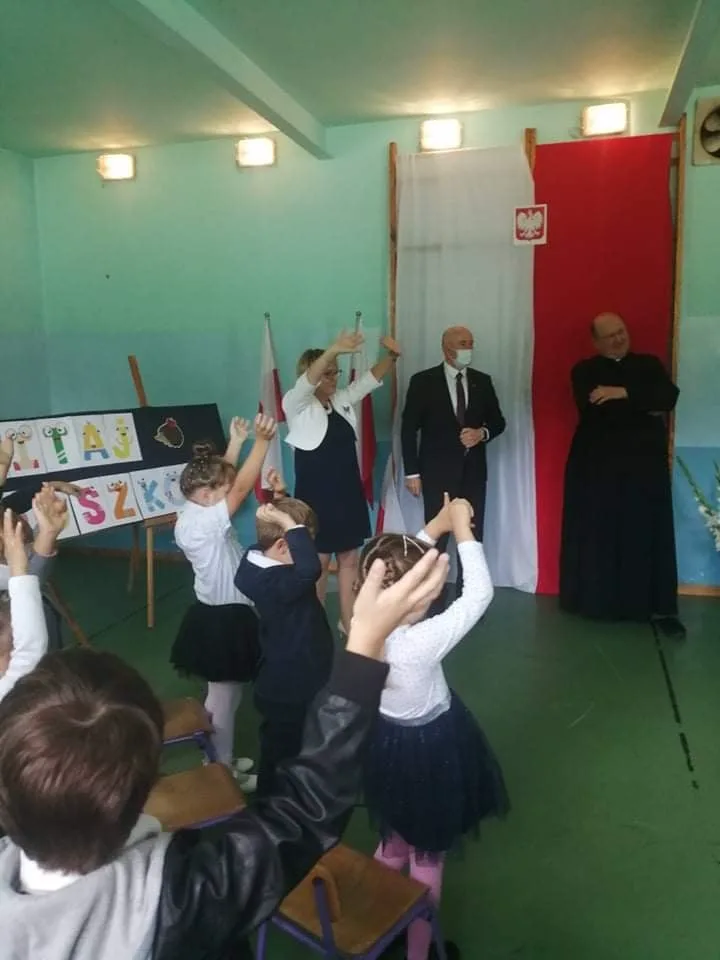 241044975 651729395787463 2137569942789300049 n