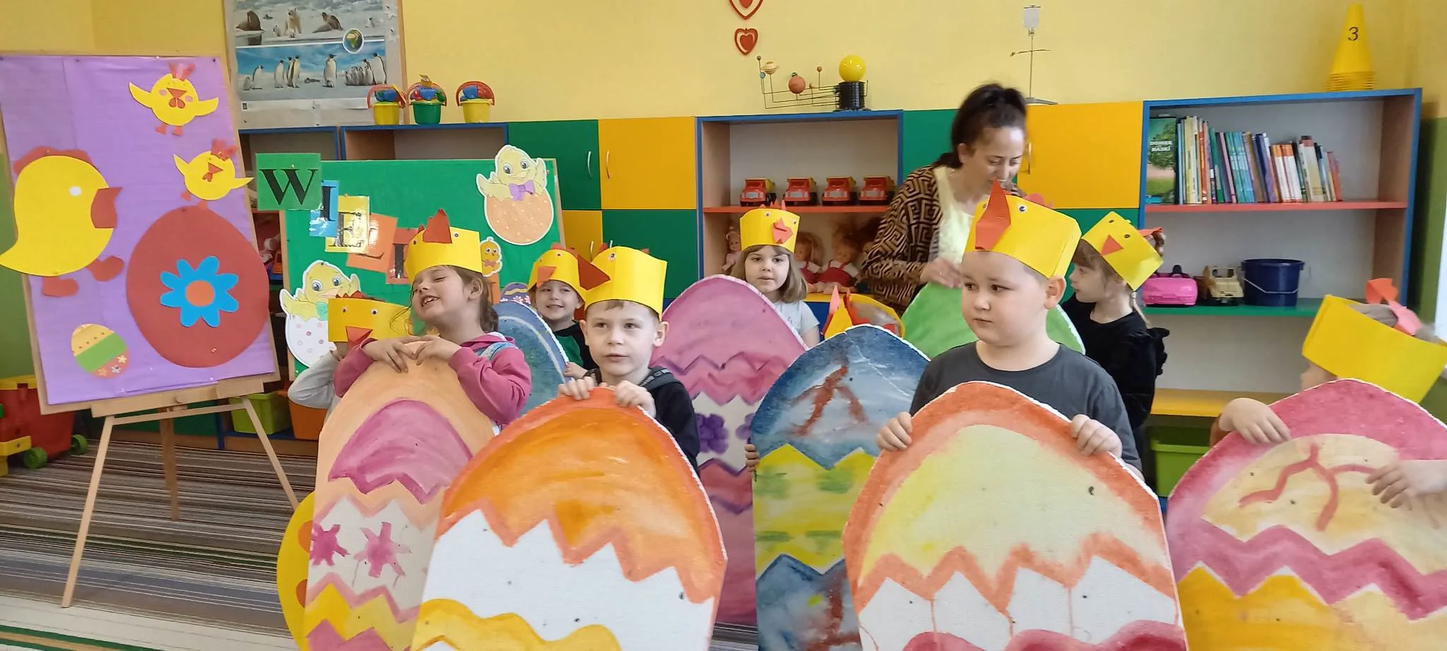 WIELKANOC ŚWIĘTUJEMY, WIĘC JAJECZKA JEMY.