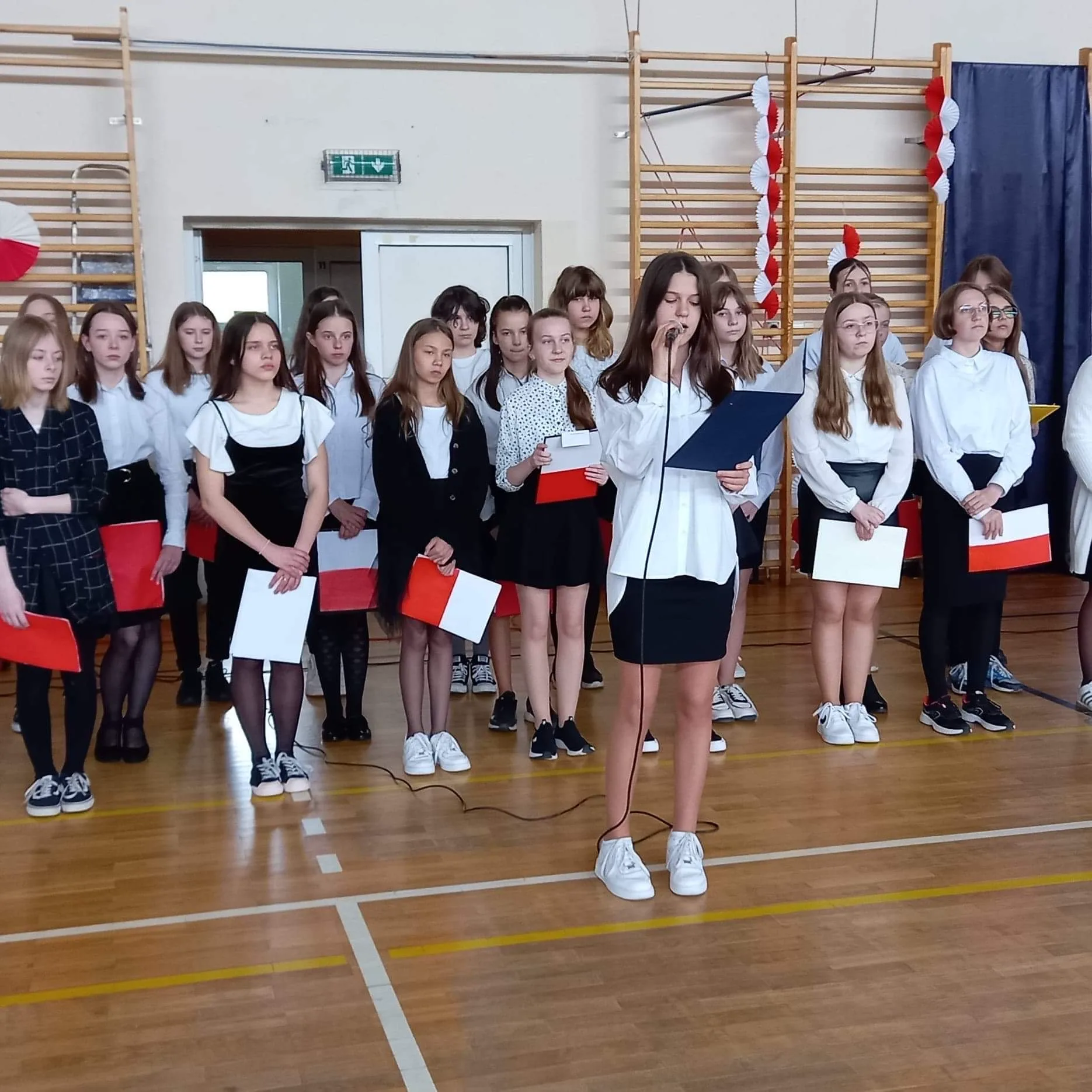 548F787B 90A7 4985 B430 E54439815CE6