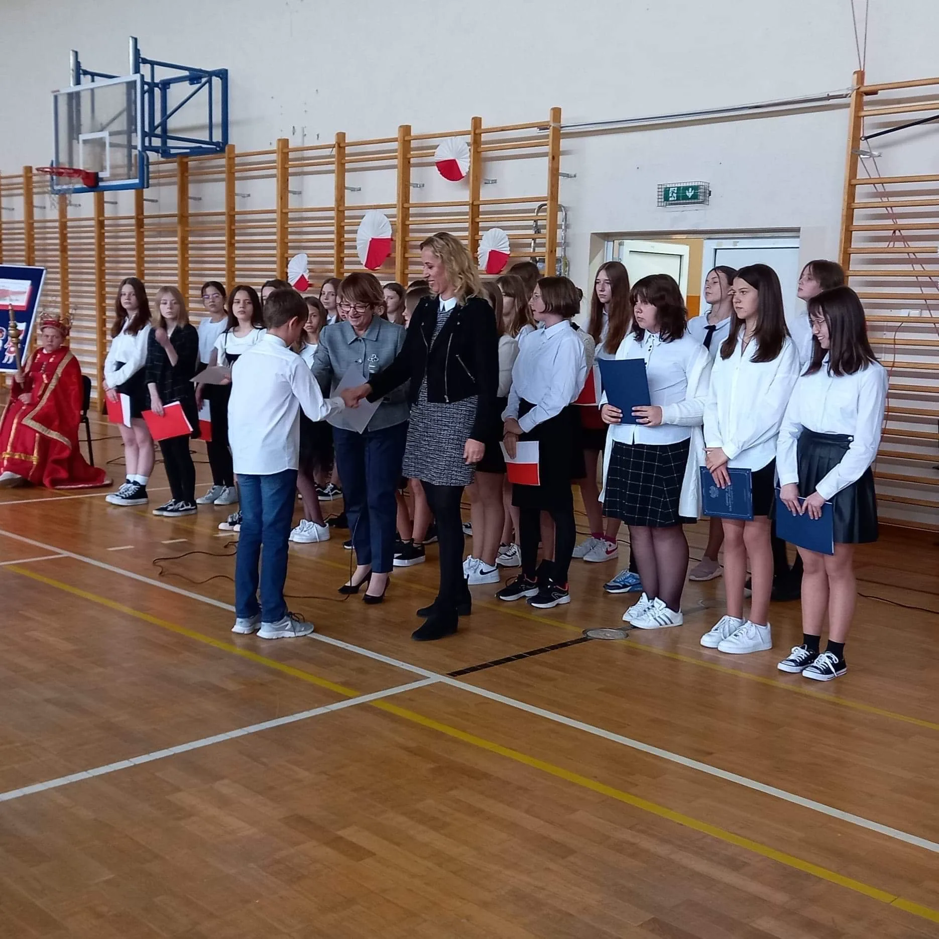 E0B63A55 4507 4711 9C98 F8C6AF17CB2E