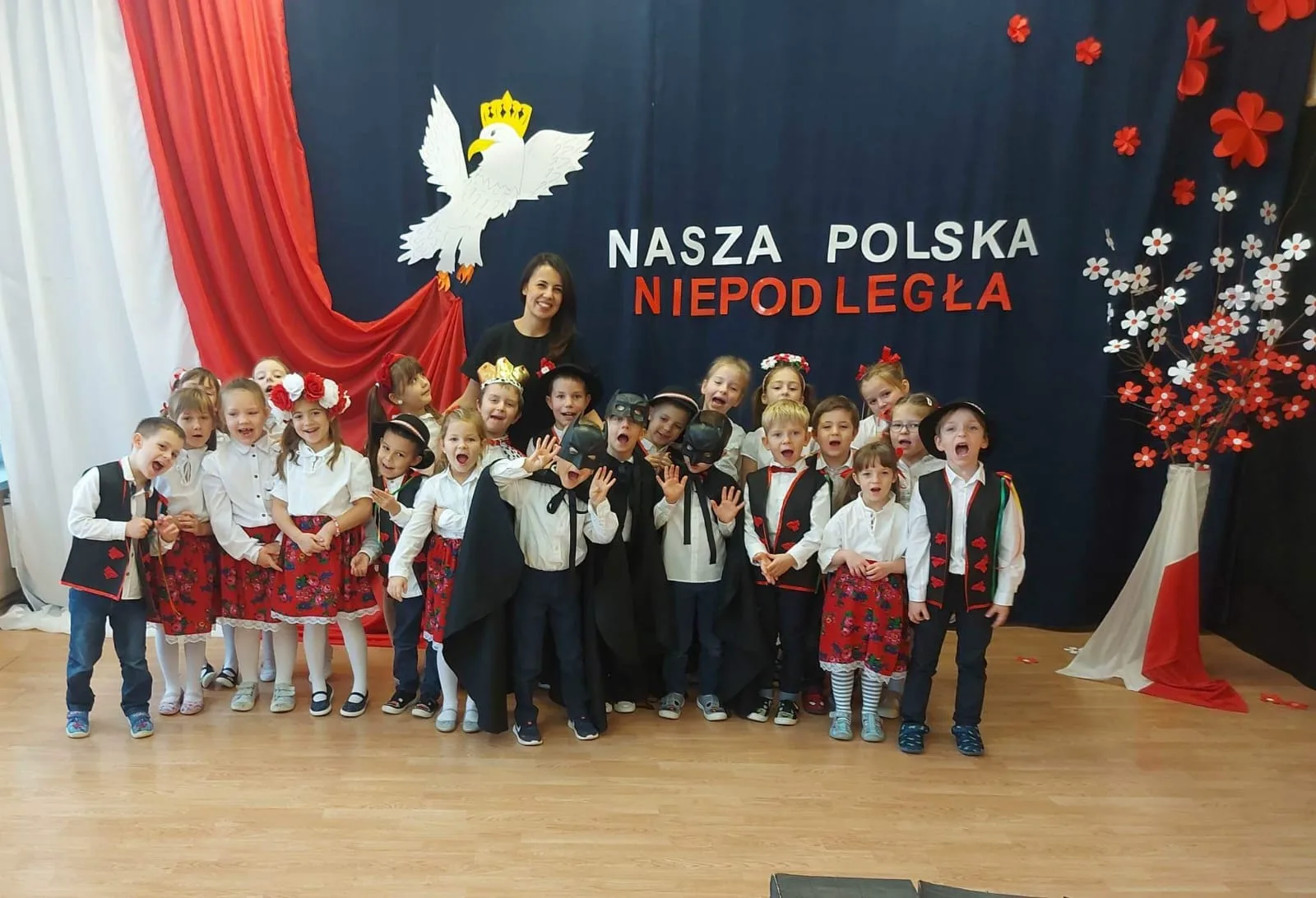 PHOTO 2022 11 15 15 00 24