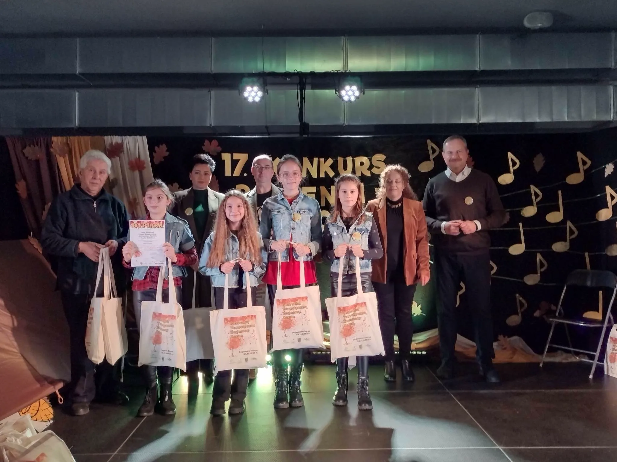 PIOSENKĄ TURYSTYCZNĄ ŻEGNAMY SEZON