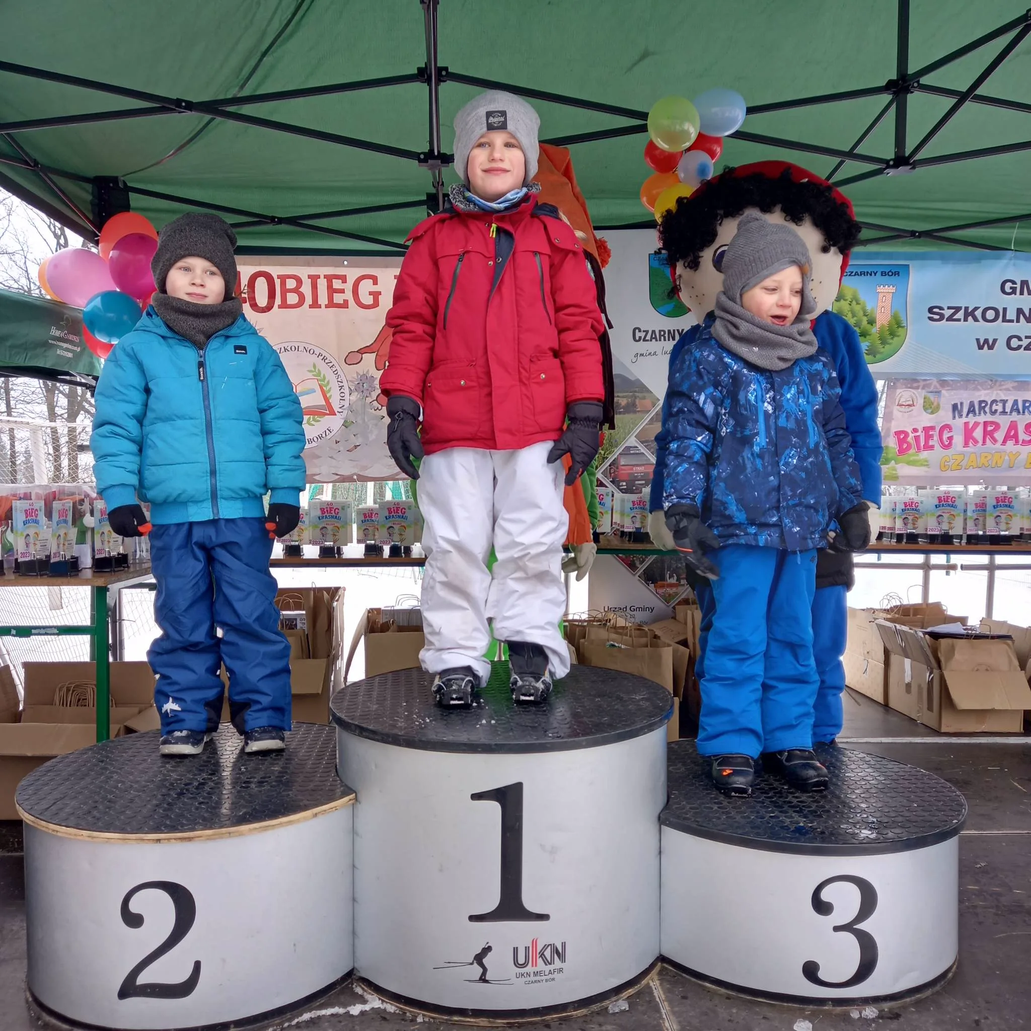 330542116 907316077357945 662133466234545883 n copy