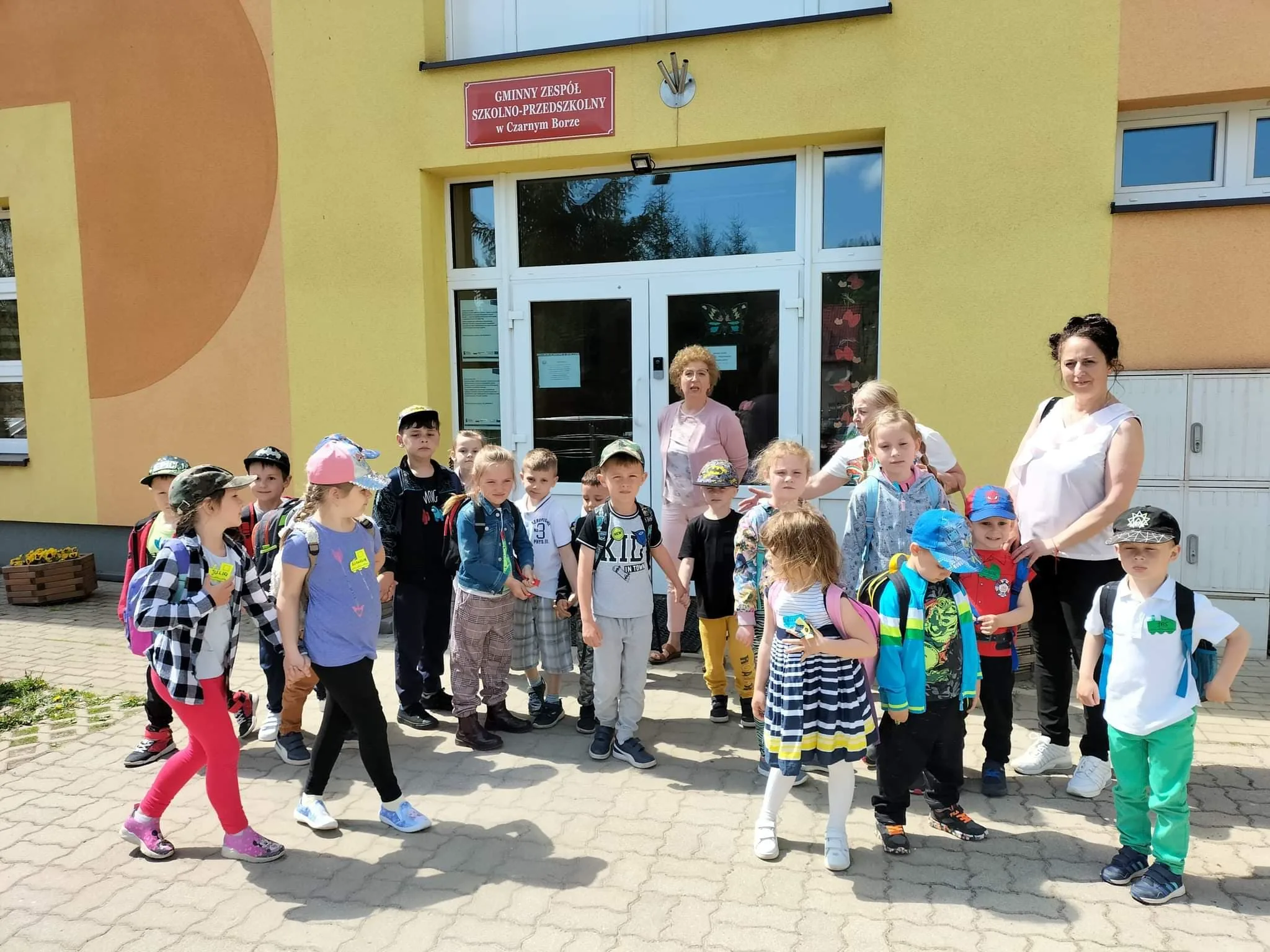 GOŚCINNIE W CZARNYM BORZE