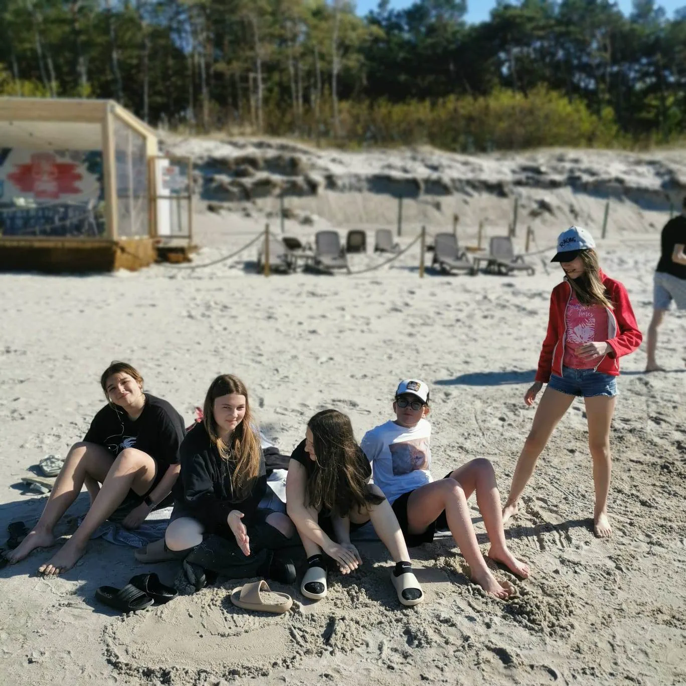 344289045 163519106406166 6270473362483396471 n