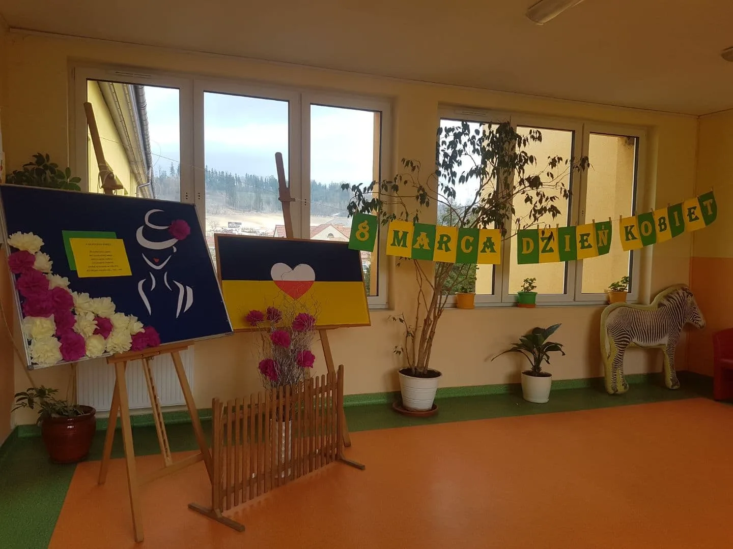 8 MARCA ŻYCZENIA DLA PAŃ