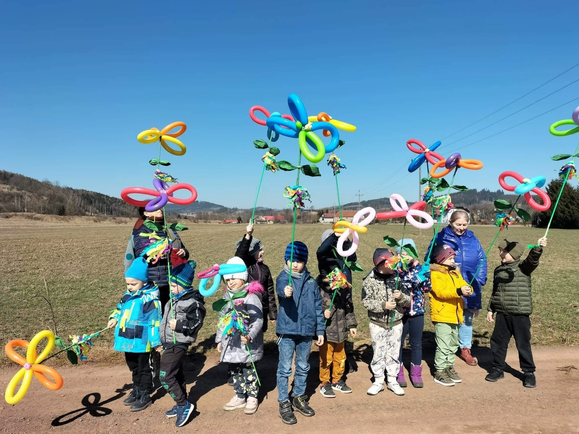 WIOSENNA PARADA W WITKOWIE