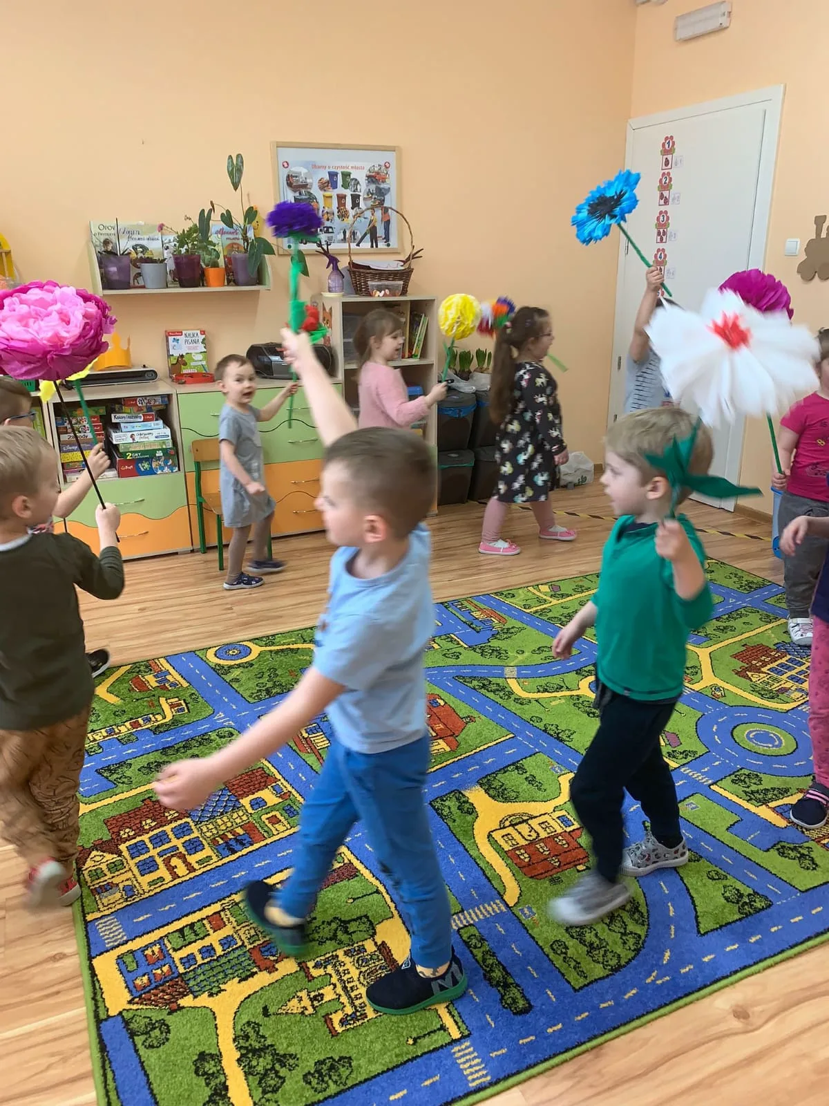 PHOTO 2022 03 21 19 27 44