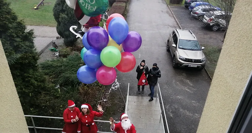 607406B9 165E 4BE5 B526 FE19AB64341A