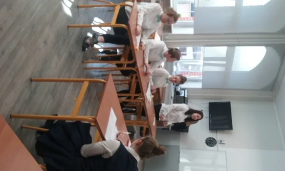 Uczymy się wymiany poglądów – Debata Oksfordzka