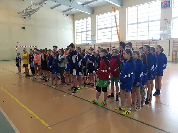 Powiatowy turniej piłki ręcznej uczniów szkół podstawowych w Głuszycy