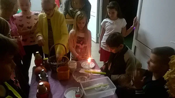 Szkolna dyskoteka andrzejkowa w Czarnym Borze.