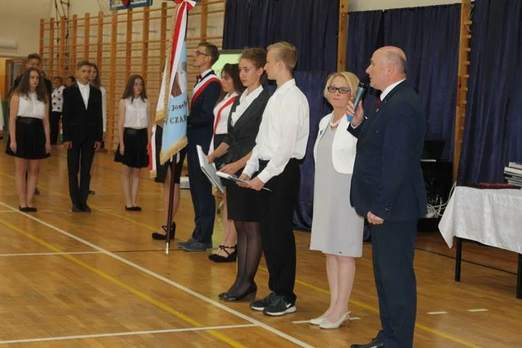 Żegnajcie podręczniki, witajcie wakacje!