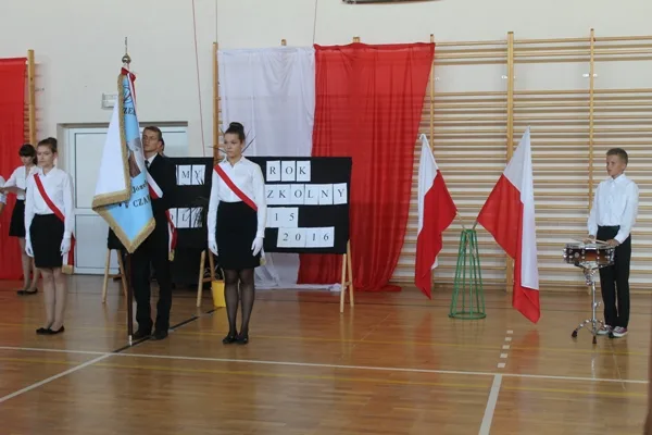 1 września 2015 r. uroczyście powitaliśmy rok szkolny - fotorelacja w zakładce galeria