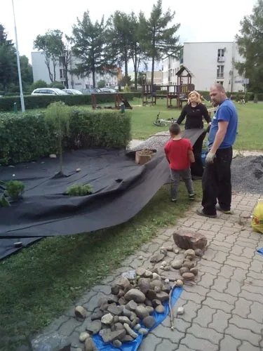 Modernizacja skwerku przed przedszkolem.