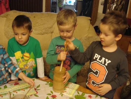 „DOM PACHNĄCY CHLEBEM”