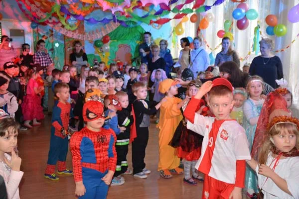 ZABAWA KARNAWAŁOWA W PRZEDSZKOLU