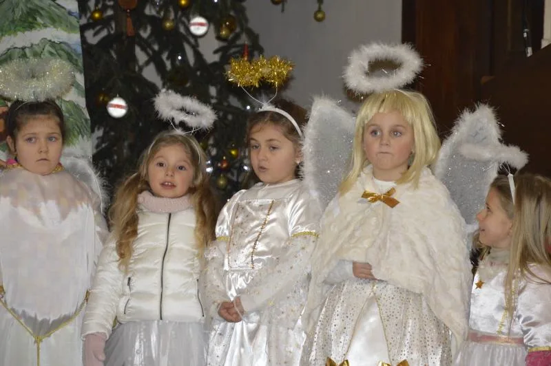 Przedszkolaki zapraszają na przedstawienie jasełkowe !