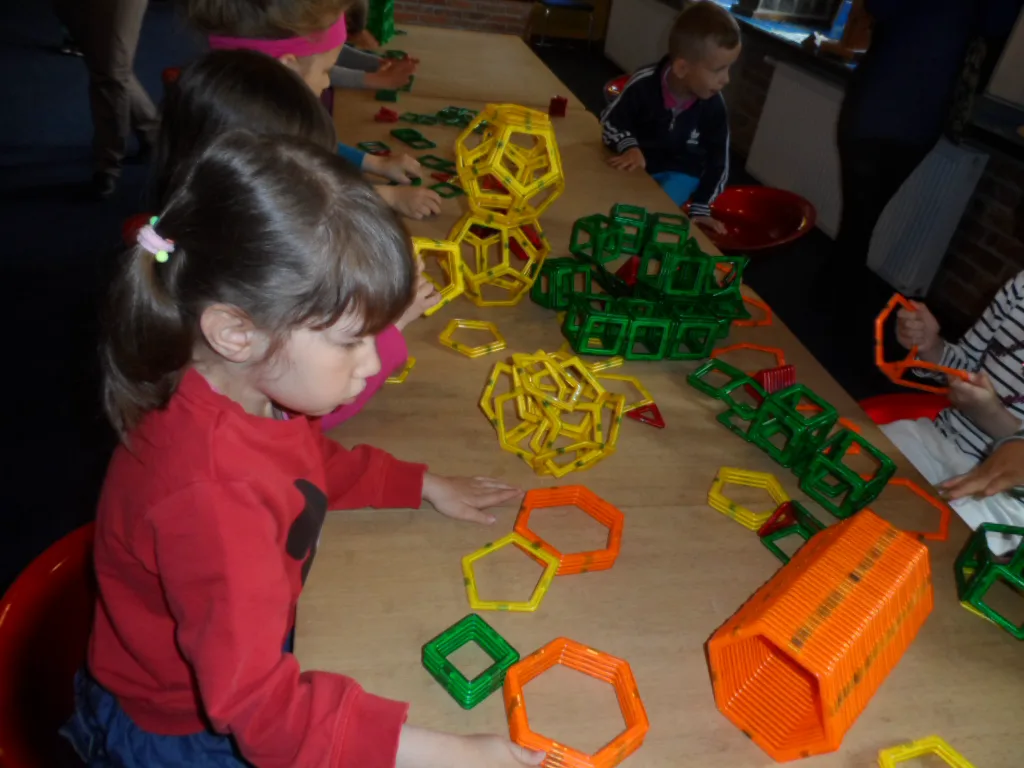 WYCIECZKA  DO KRAINY MATEMATYKI